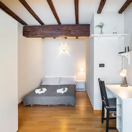 Apartment Mazzarri - Centro Storico *